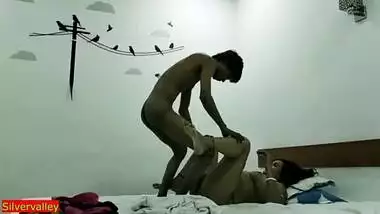 He just come and start fucking!! Desi hot Bhabhi sex