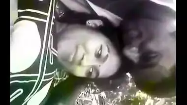 Indian outdoor sex clip of bengali girl romance with lover