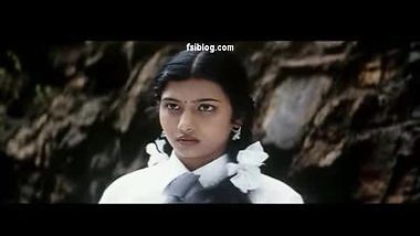 Desi Actress Boob Press – FSIBlog.com