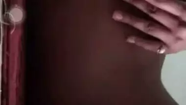 Indian girl boobs show instagram