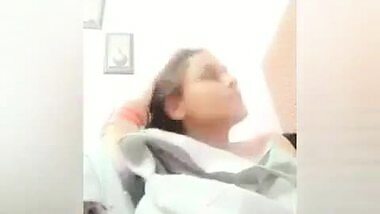 Married indian bhabhi showing big boobs