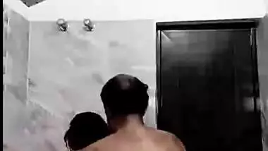 Desi mature Couple Fucking In Bathroom