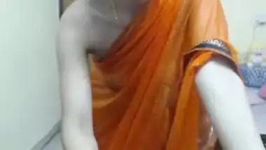 Indian Slip Hot Girl Transparent saree