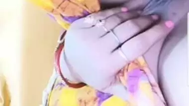 Horny busty Indian Bhabhi livecam sex video