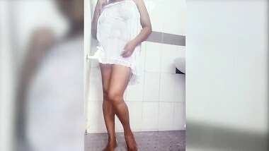 Sri lankan beautiful bath with under skirt | යට...