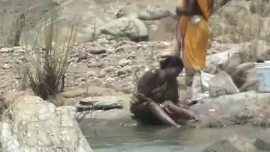 Bihari Amateur At River - Movies. video2porn2
