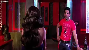 Hot smooching scenes and song from bgrade movie jism se rooh tak