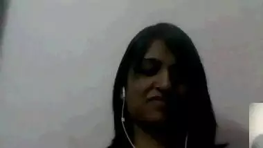 Indian girl caught naked on Skype chatting with...