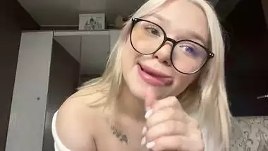 POV: Daddy’s girl wants to suck