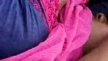 Cute Indian girl boob sucking by Bf MMS sex clip