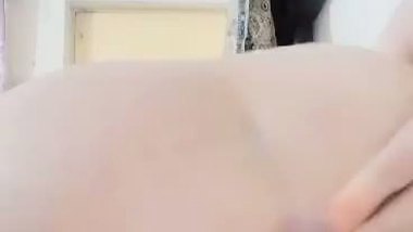 Desi lady role play and naked fingering video