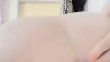 Desi lady role play and naked fingering video