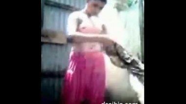 Peep Hole Video Of Bangla Girl