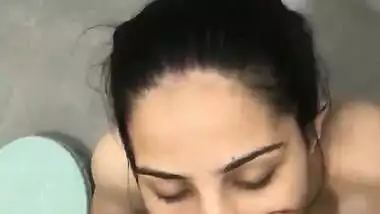 Sensational Indian dick sucking video