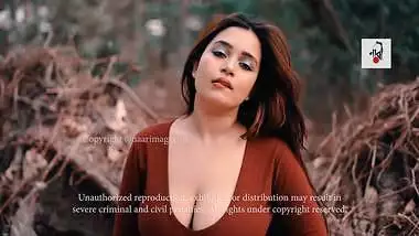 Big boobs model Rimpi photoshoot video – 12
