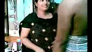 Hindi aunty hot sex video with mallu guy