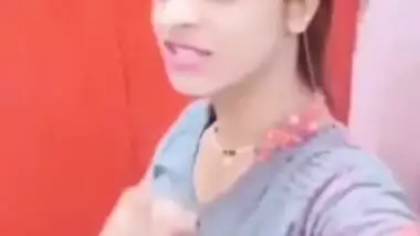 Desi cute girl hot selfie video making