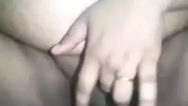 Big boobs horny desi bhabhi showing and fingering her big pussy