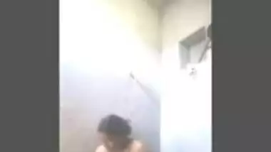 Razia Bhabhi Shower MMS - Movies. video2porn2
