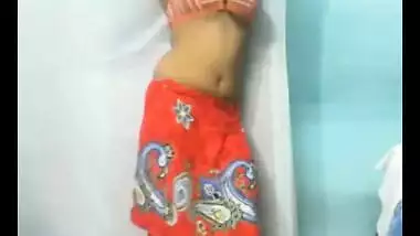 Indian big boobs girl exposed her boobs during bath
