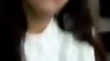 Sexy MMS Of Cute NRI Girl With Her Uncle