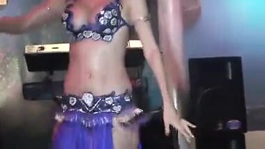 Belly dance