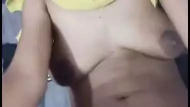 Muslim girl takes her stepfather’s dick in her desi chut