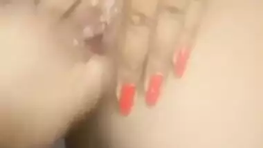 Today Exclusive- Horny Desi Girl Showing Her Milky Boobs And Pussy Part 1