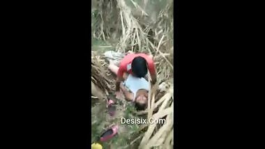 indian call girl fucked in jungle