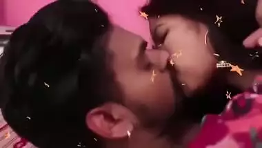 Desi Mallu Bhabi Romantic - Johnny Love, Casca Akashova And Sunny Leone
