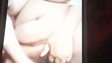 Standing masturbation using bittle by big boobs GF