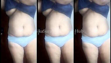 Sri lankan after bath dressing up | නාලා ඇවිත්...