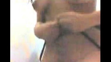 Fsiblog – Paki teen first time on cam MMS