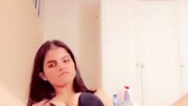 Big boobs beautiful girl fingering