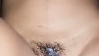 NRI Desi Girl Making Boy Cum Twice while Having Sex in the Car