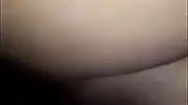 Pervert shoots Tamil porn with his friend’s desi GF