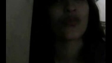 Sexy Gf Nude Shows her Sexy Boobs & Ass Scandal