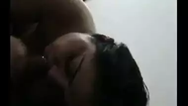 Best Indian porn mms of mature bhabhi hot blowjob session with lover