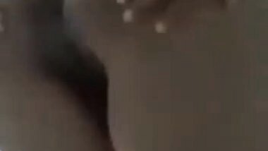 Beautiful Sexy Paki Girl Showing And Fingering Both Holes