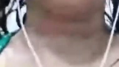 Mature MILF aunty shower nude bath video call