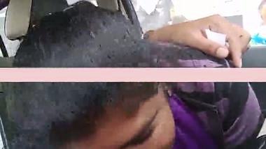 Tamil Randi sucking customers dick in the car