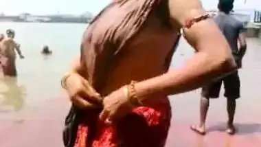 Big Nipples Aunty Bath in River Hot Ass Side View of Boobs