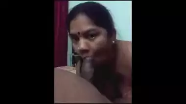 Mature Indian blowjob sex video of a south Indian aunty