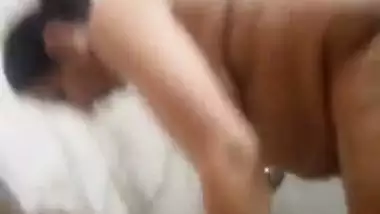 A pervert records his mommy bathing in Pakistani sex