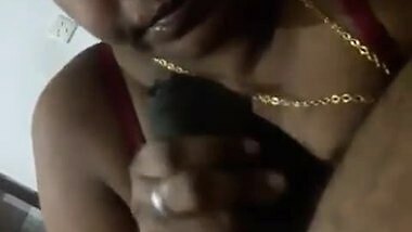 Horny Tamil Lankan Wife Blowjob