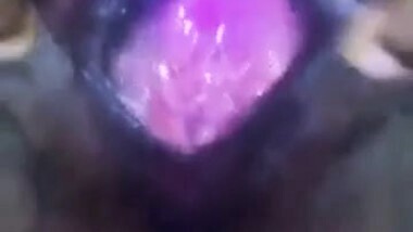 Mature Bhabhi Showing Her Boobs and Pussy