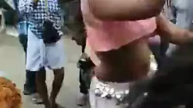 Nude Dance By Desi Chicks On The Streets