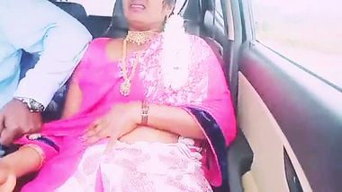 Car sex indian romance. Beautiful sexy saree housewife with boyfriend Telugu dirty talks.