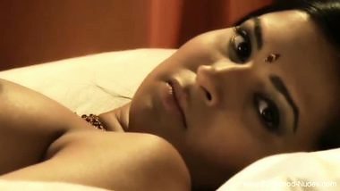 Beautiful Brunette Sweet Belly Dancing So...