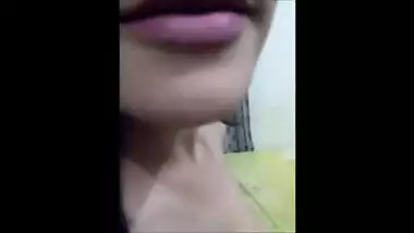 Sexy desi very beautiful tits and pussy 